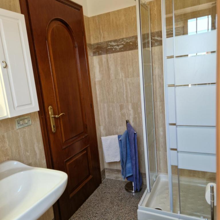 Castelbarco House F - Doppelzimmer mit eigenem Bad - 19