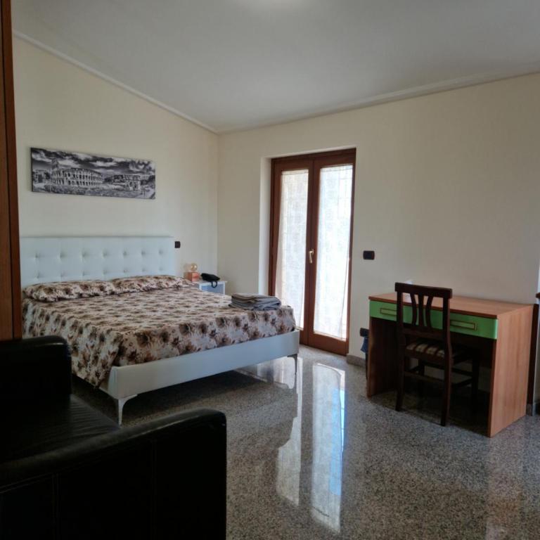 Castelbarco House F - Doppelzimmer mit eigenem Bad - 12