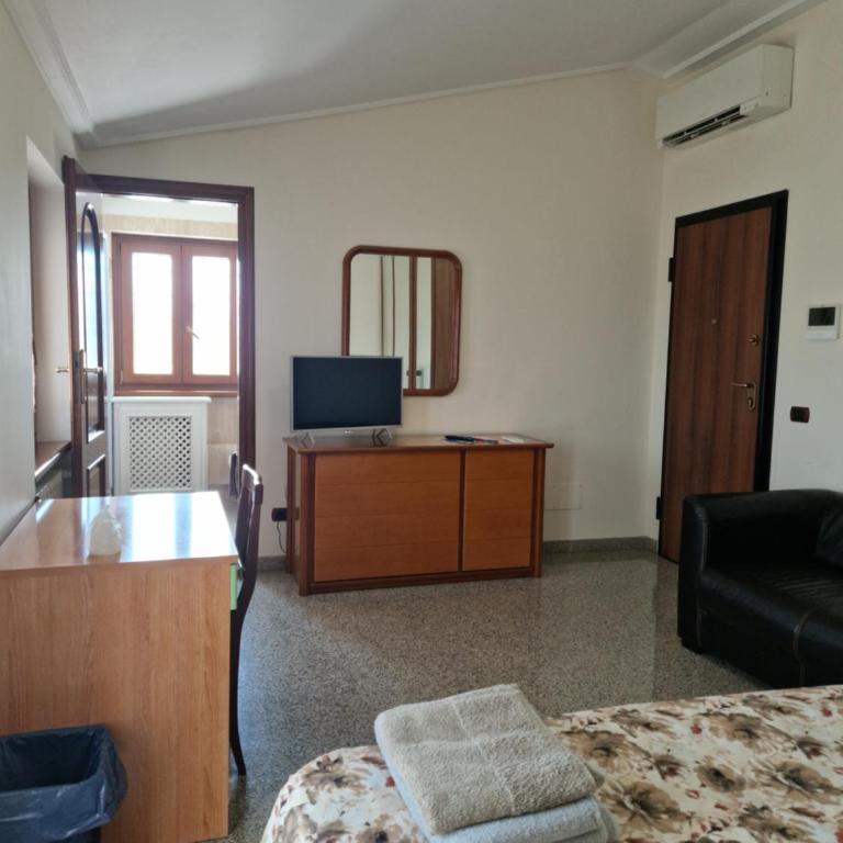 Castelbarco House F - Doppelzimmer mit eigenem Bad - 14