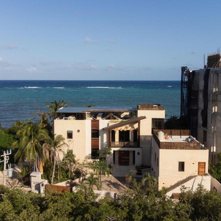 Villa TuluMar Beachfront Luxury Villa- full service - Villa frente a la playa - 23