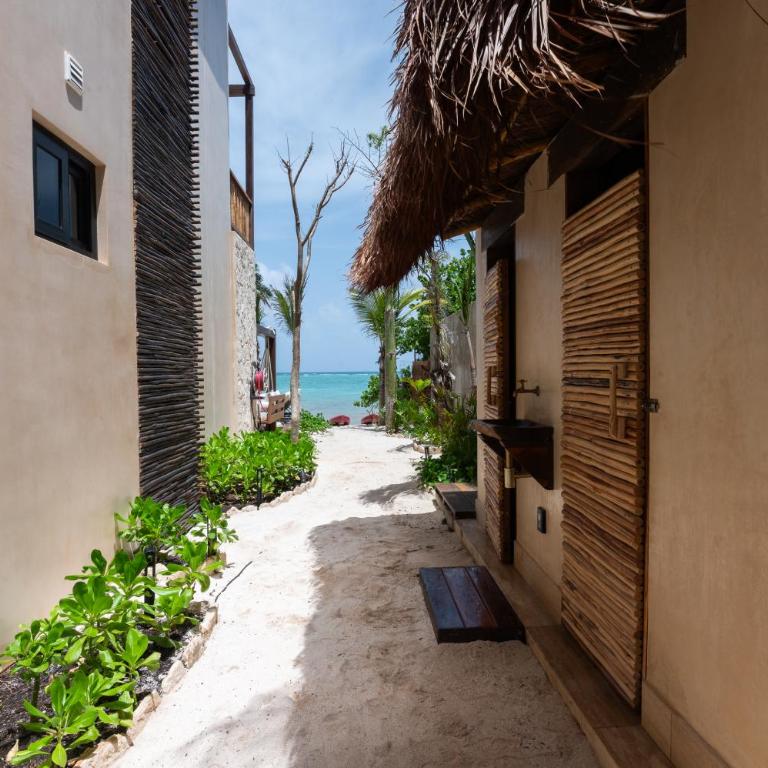 Villa TuluMar Beachfront Luxury Villa- full service - Villa frente a la playa - 45