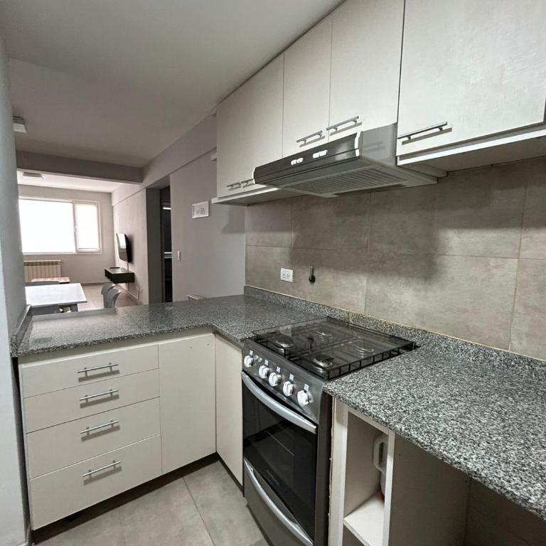 Departamento amplio y comodo cerca del Centro (PC) - Apartamento de 2 dormitorios - 4