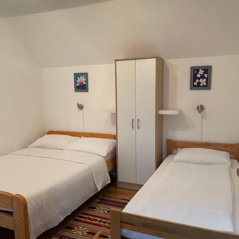 Holiday Home Ajaz Bihac - Four-Bedroom House - 7