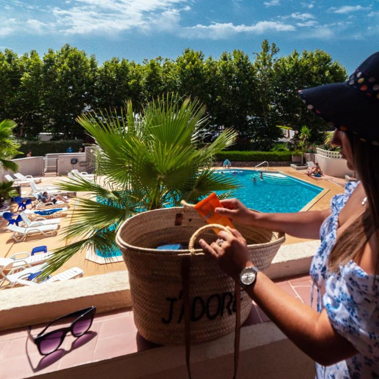Résidence Agathéa - Esprit Hôtel - Centre Port - Cap d'Agde - Appartement 1 Chambre avec Terrasse - 1