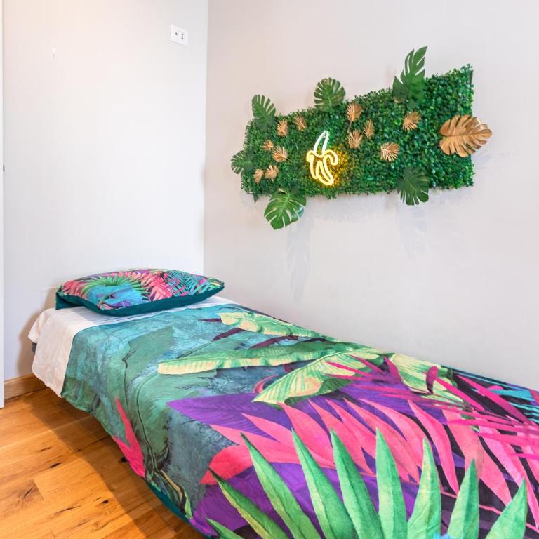 Urban Jungle Santa Rita Family Home - Two-Bedroom Apartment - 10