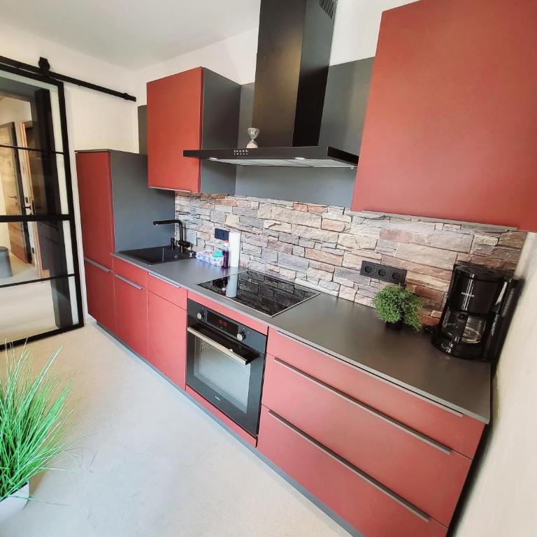 Schickster Sky Lodge und Chalet Rossi - Apartment mit Balkon - 20