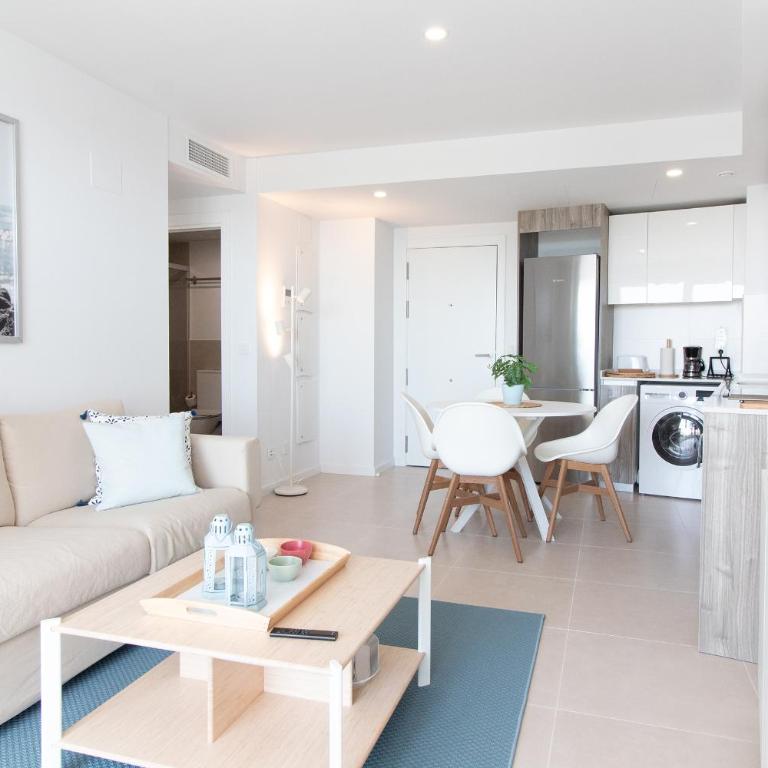 Global Vacacional, Bonito apartamento con terraza en Gran Canet - Apartment mit Meerblick - 4