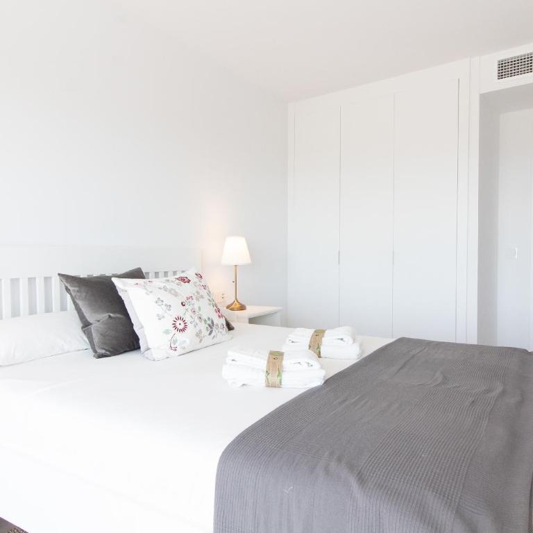 Global Vacacional, Bonito apartamento con terraza en Gran Canet - Apartment mit Meerblick - 8