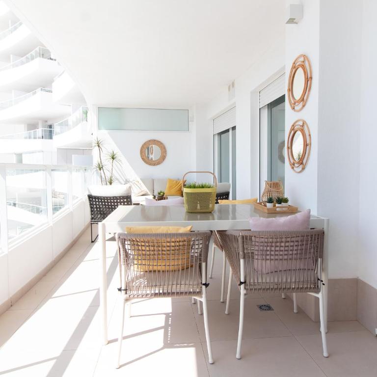 Global Vacacional, Bonito apartamento con terraza en Gran Canet - Apartment mit Meerblick - 19
