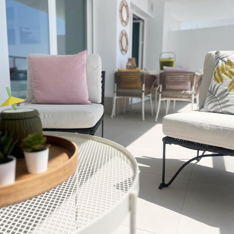 Global Vacacional, Bonito apartamento con terraza en Gran Canet - Apartment mit Meerblick - 24