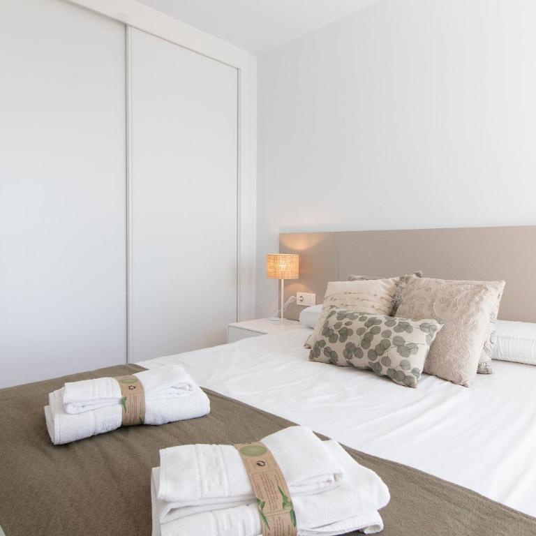 Global Vacacional, Nuevo apartamento con terraza en Gran Canet Residencial - Two-Bedroom Deluxe Apartment - 9