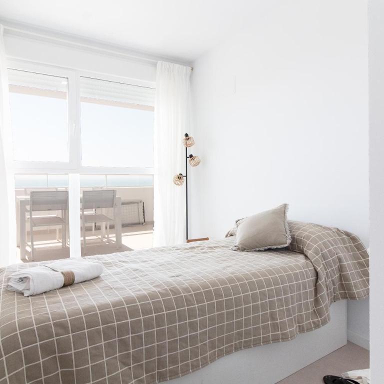 Global Vacacional, Nuevo apartamento con terraza en Gran Canet Residencial - Two-Bedroom Deluxe Apartment - 14