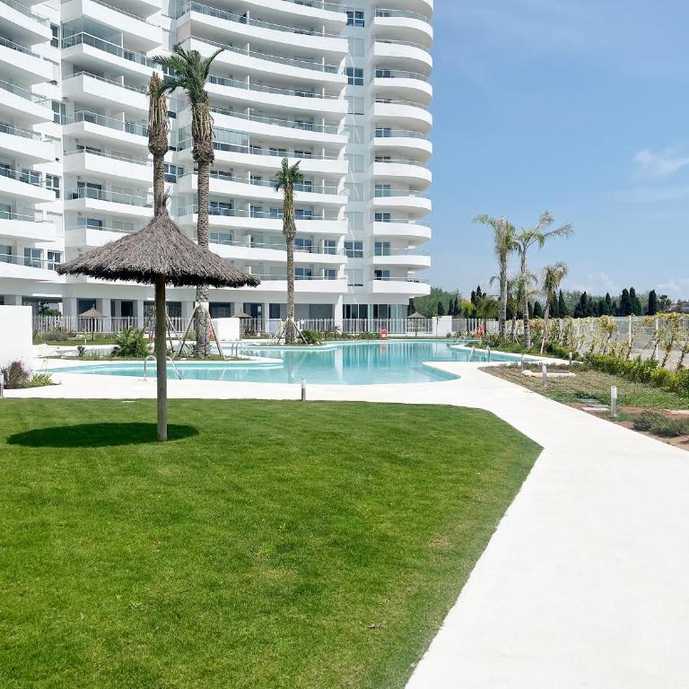 Global Vacacional, Nuevo apartamento con terraza en Gran Canet Residencial - Two-Bedroom Deluxe Apartment - 34