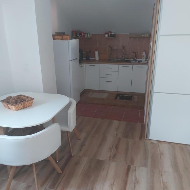 Studio apartman Lena - Studio Apartman - 3