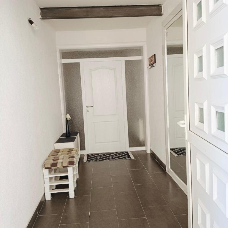 Poseidon House - Two-Bedroom Apartment - 3