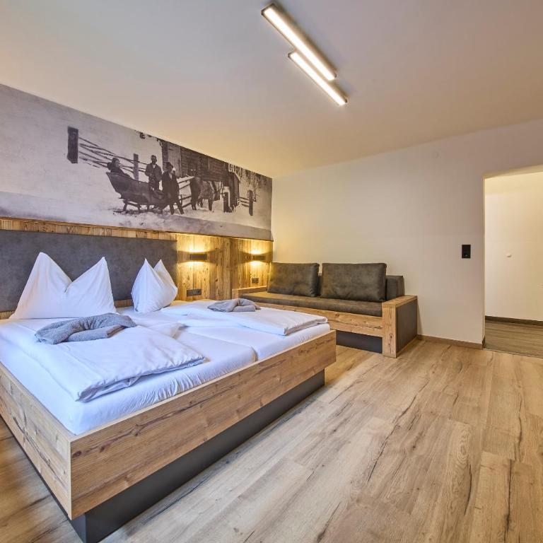 Eibinghof BED & BREAKFAST & SWIM Frühstück Pension - Comfort Dreibettzimmer - 5