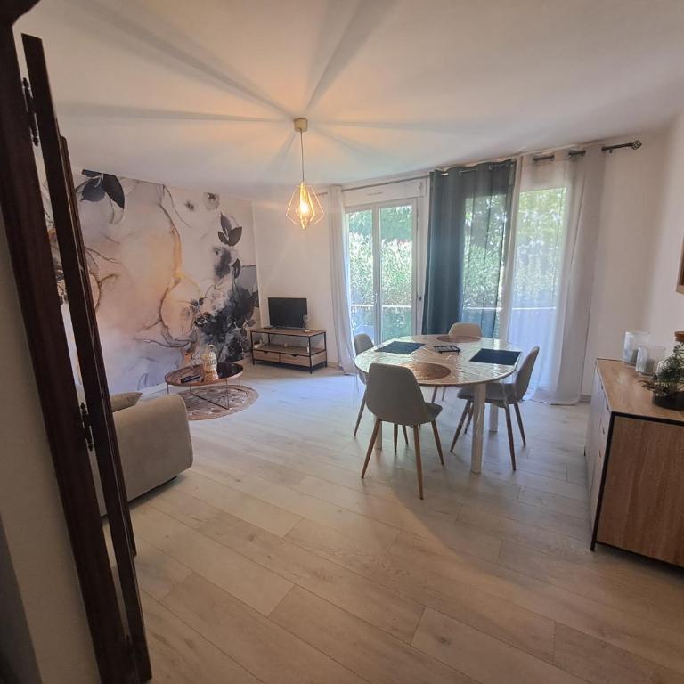 T2 à 2min du centre +parking - Apartment mit 1 Schlafzimmer - 1