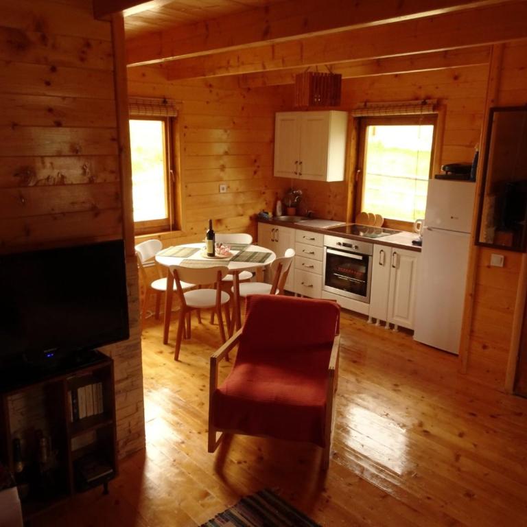 Estia - Two-Bedroom House - 4