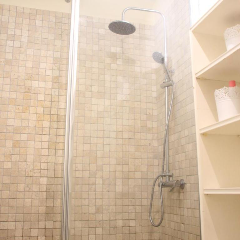 Chalet adosado en urbanización con piscina - Casa de 3 dormitorios - 42