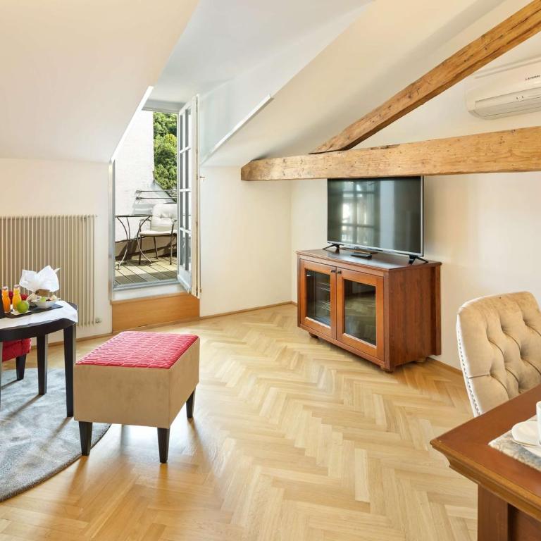 Radisson Blu Hotel Altstadt - Suite mit 1 Schlafzimmer - 8