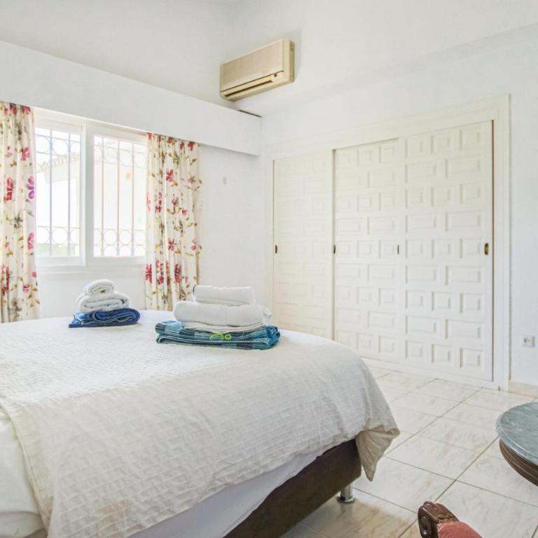 Gorgeous Home In Benalmadena With Wifi - Three-Bedroom Vacation Home - 10