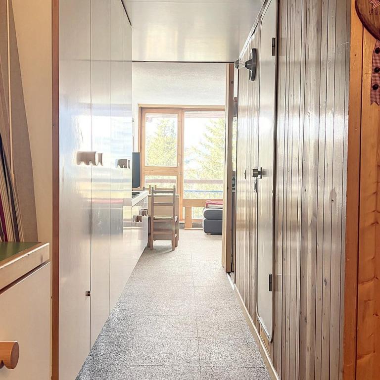 Studio lumineux au centre avec balcon, proche des pistes, Wifi gratuit - FR-1-346-554 - Monolocale - 5