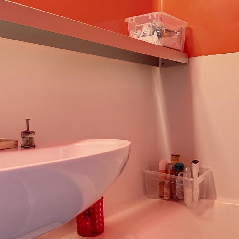 Studio lumineux au centre avec balcon, proche des pistes, Wifi gratuit - FR-1-346-554 - Monolocale - 9