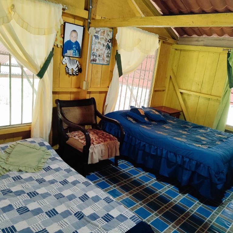 Agradable granja cerca a un río de agua fresca. - Chalet - 15