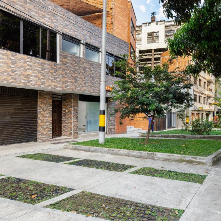 Guayacan, AC, hermoso apto, Estadio - Apartamento de 3 dormitorios - 2