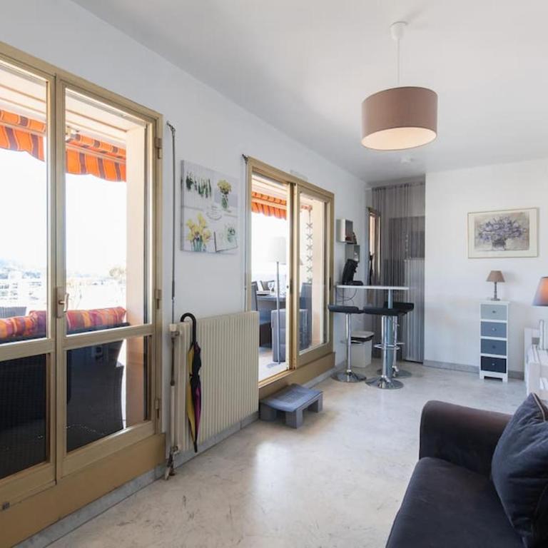 Studio avec grande terrasse ,et vue mer sur la baie de Cannes - Appartement 1 Chambre - 7