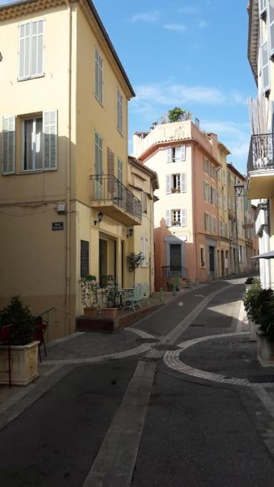 Studio avec grande terrasse ,et vue mer sur la baie de Cannes - Appartement 1 Chambre - 20