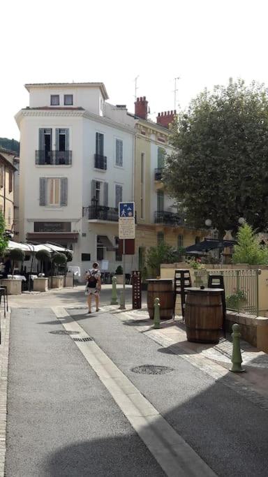 Studio avec grande terrasse ,et vue mer sur la baie de Cannes - Appartement 1 Chambre - 24