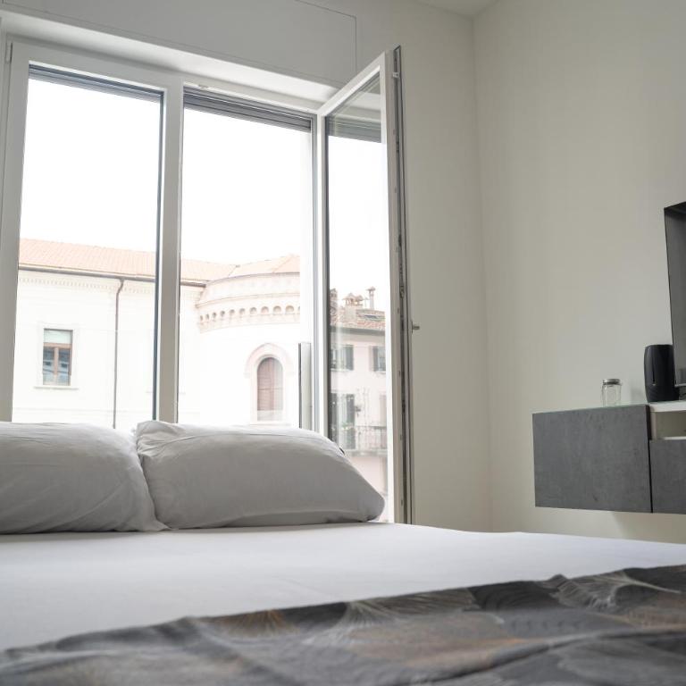 [Piazza XX settembre] - feel the centre - Appartamento con 2 Camere da Letto - 4