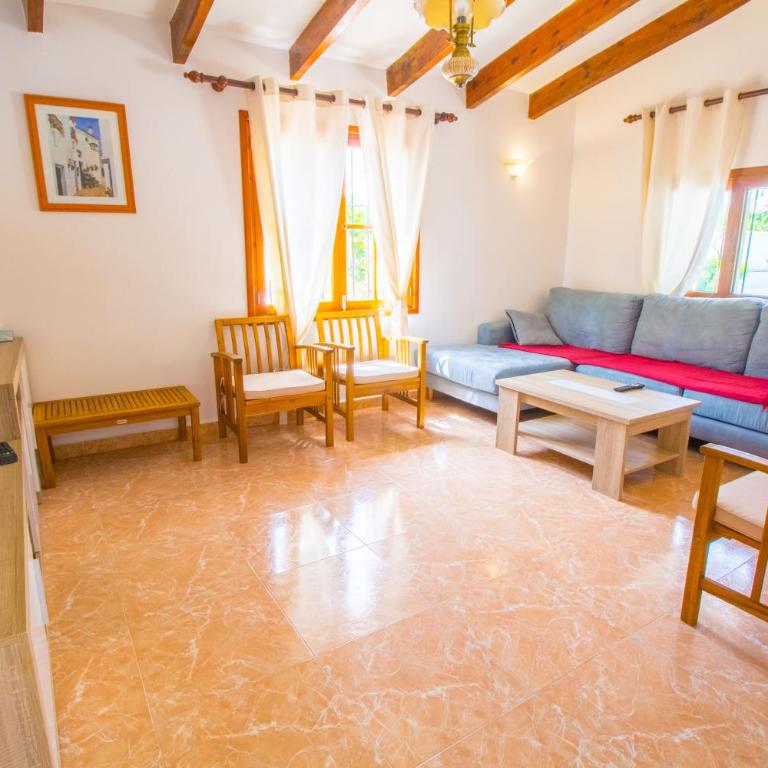 Perfecta villa para vacaciones con wifi y A/C - Casa de 4 dormitorios - 19