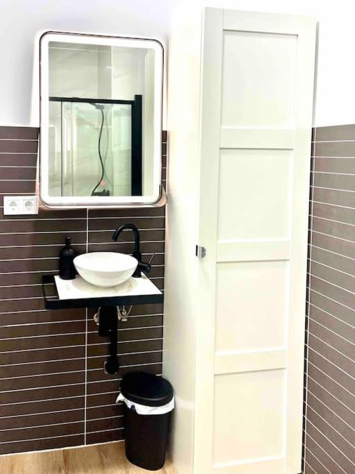 Acogedor apartamento 5 personas - Two-Bedroom Apartment - 13