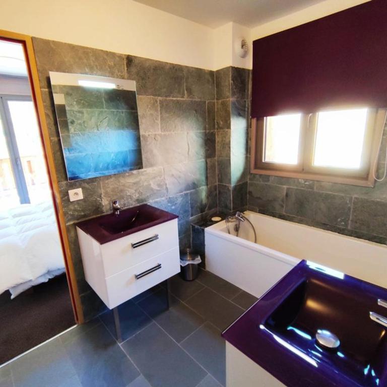 Superbe appartement à Isola 2000, 8 couchages, parking privé, à 5 min des pistes et commerces - Appartement 3 Chambres - 7