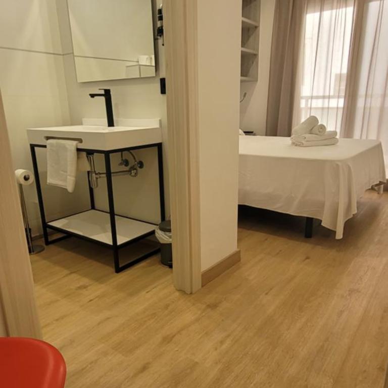Hotel Costa Brava - Habitación Doble Pequeña - 1
