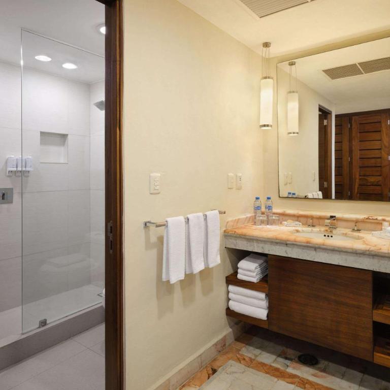 Wyndham Grand Cancun All Inclusive Resort & Villas - Superior Accessible Room with Garden View and Two Double Beds, Non-Smoking - 1