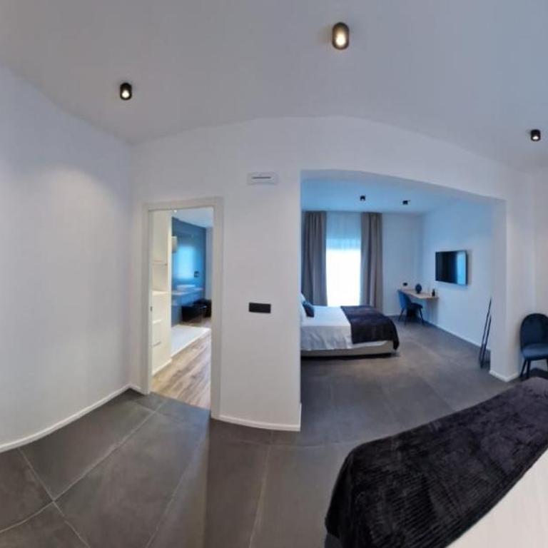 Sicily Milazzo SeaFront Rooms - Camera Quadrupla con Vista Mare - 3