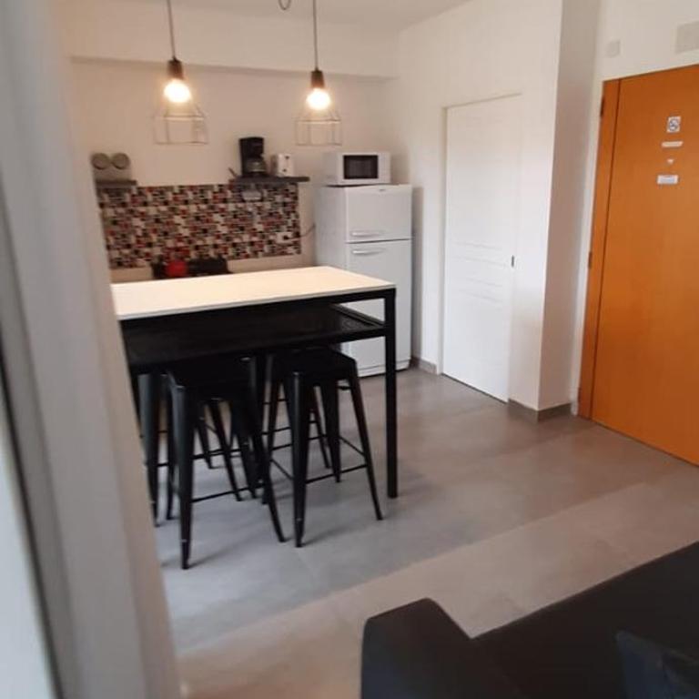 Alojamiento MAR - Apartment with Balcony - 3
