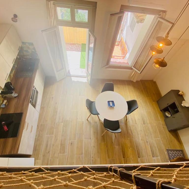 Suzon Petit loft Terrasse et Clim Coté Mairie - Apartment mit 1 Schlafzimmer - 11