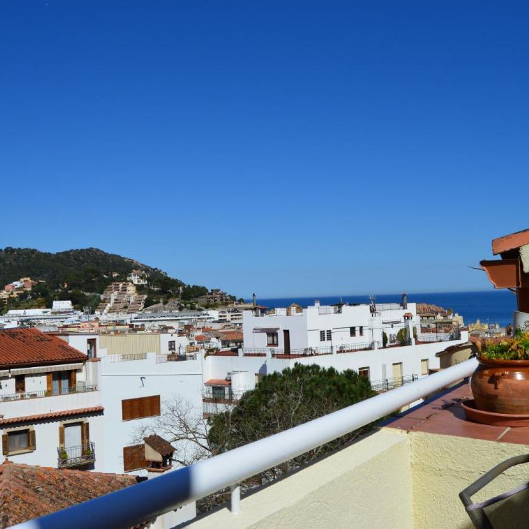 Casa con piscina en el Casco Historico - Three-Bedroom House - 14
