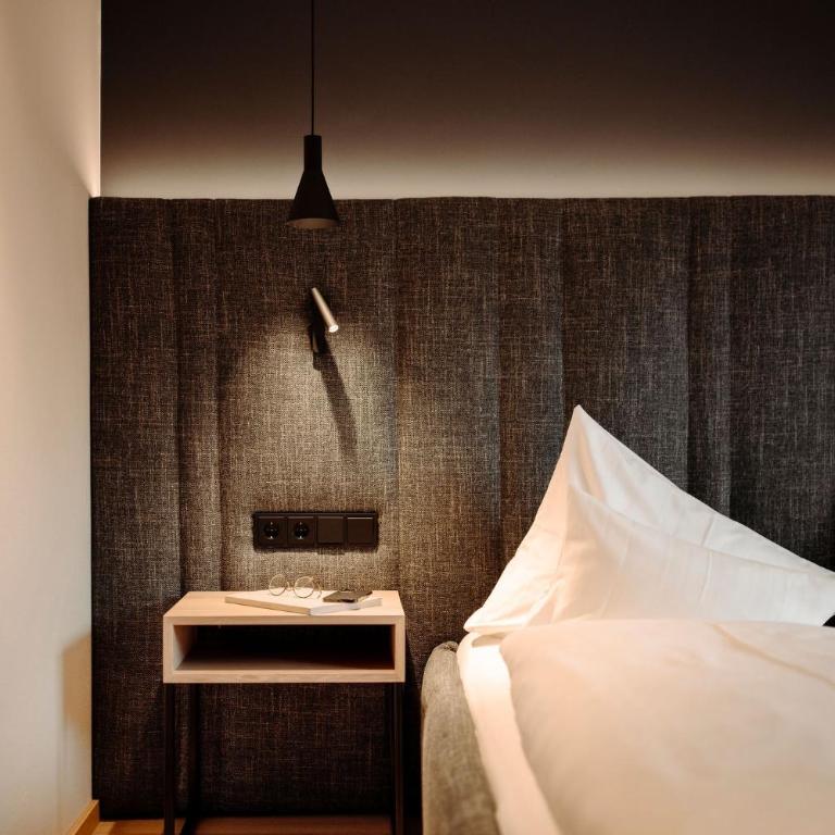 Alpina Alpendorf - Budget Zimmer ohne Balkon - 1