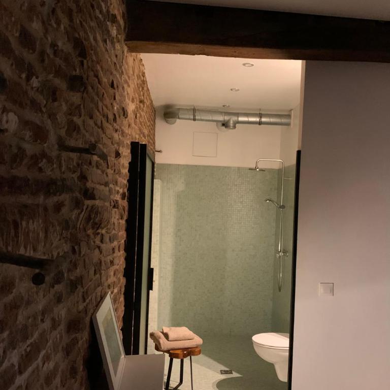 galerie jacqueline storme - Chambre Lit Queen-size - Accessible aux Personnes à Mobilité Réduite - 4
