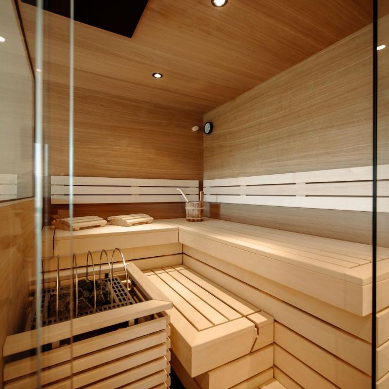 Alpina Alpendorf - Superior Apartment mit Sauna - 5