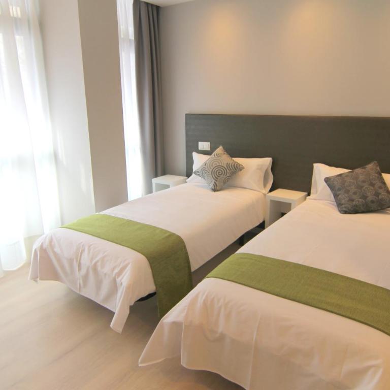 Hostal Aslyp 114 - Superior Twin Room - 4