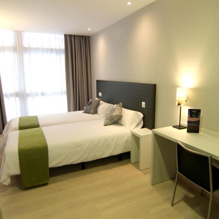 Hostal Aslyp 114 - Superior Twin Room - 5