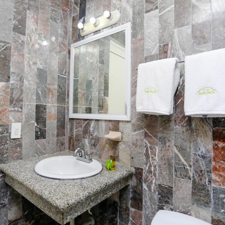 Hotel Santa Maria - Superior Twin Room - 26