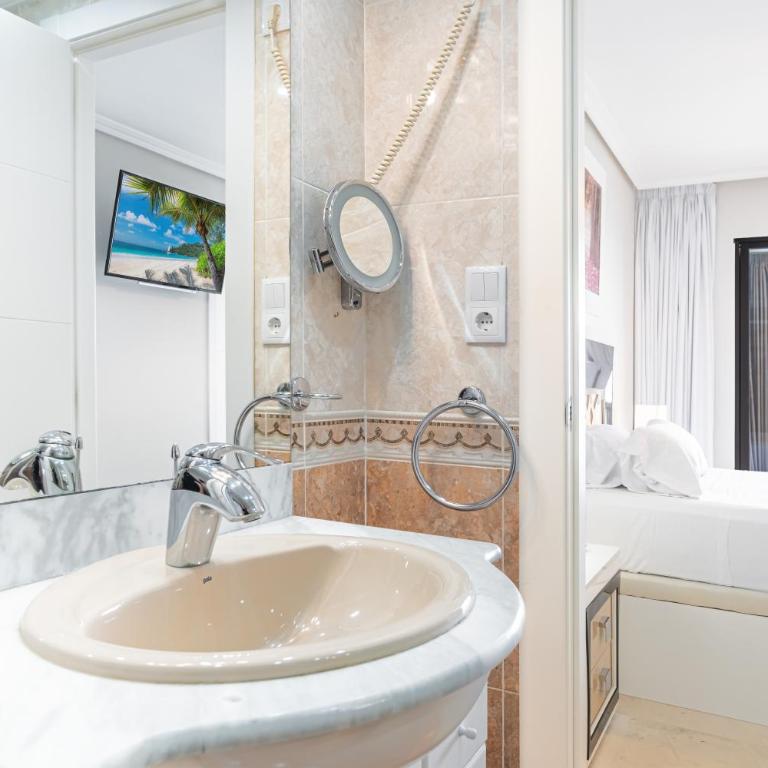 Los Gemelos 21-B Apartment Levante Beach - Apartamento - 44