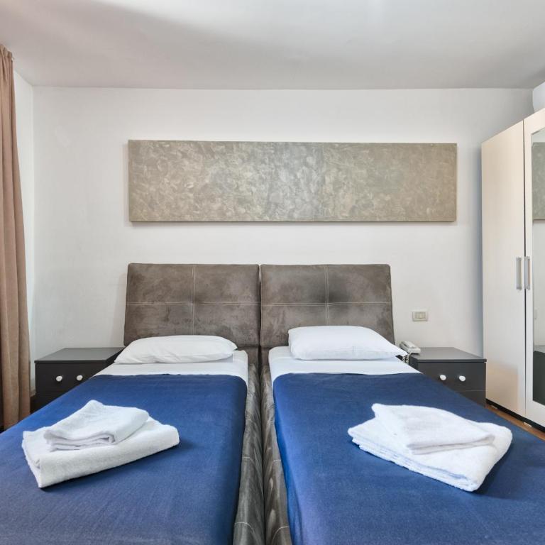 Hotel Trieste - Camera Doppia con Letti Singoli - 7